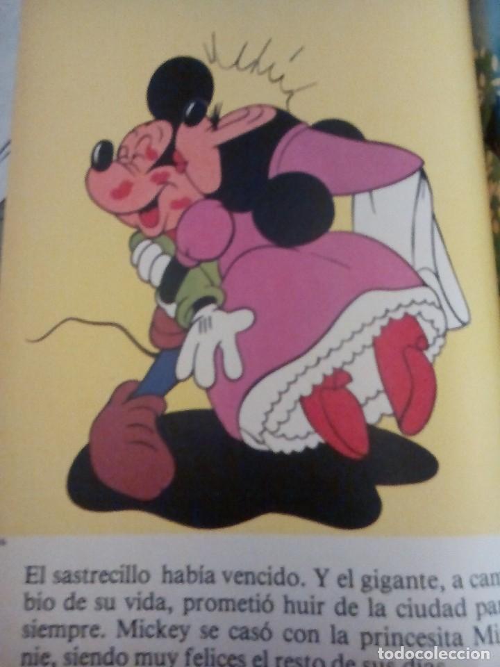 Libros antiguos: libro mickey mouse el sastrecillo valiente y ali baba y los 40 ladrones disney - Foto 7