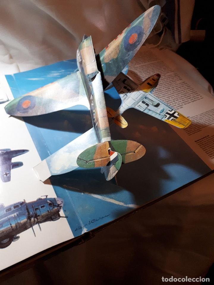 Libros antiguos: FLIGHT, grandes aviones en pop-up - Foto 5