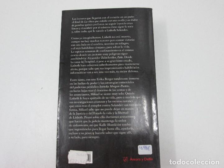 Libros antiguos: LIBRO - LA REINA EN EL PALACIO DE LAS CORRIENTES DE AIRE - Foto 2