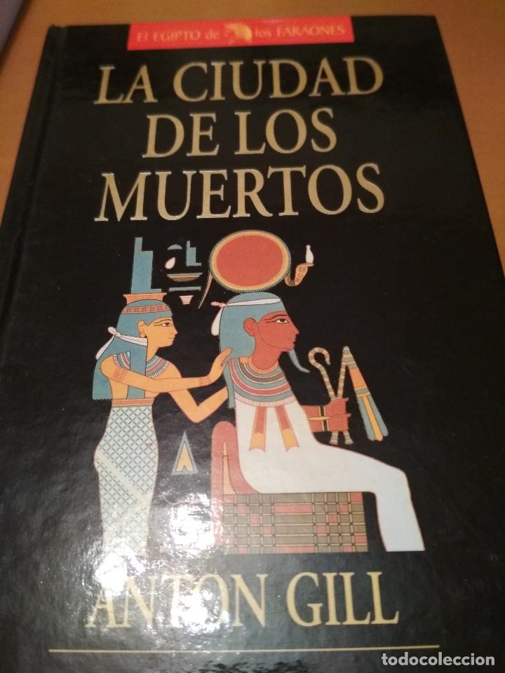 Libros antiguos: La ciudad de los muertos - Foto 1