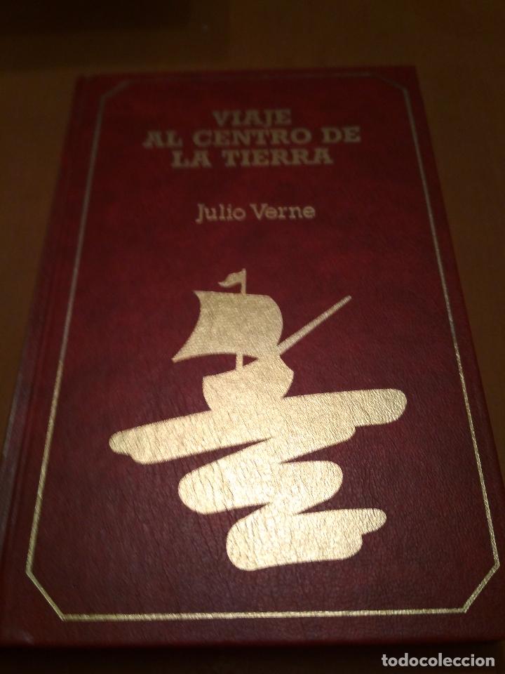 Libros antiguos: Viaje al centro de la tierra - Foto 1