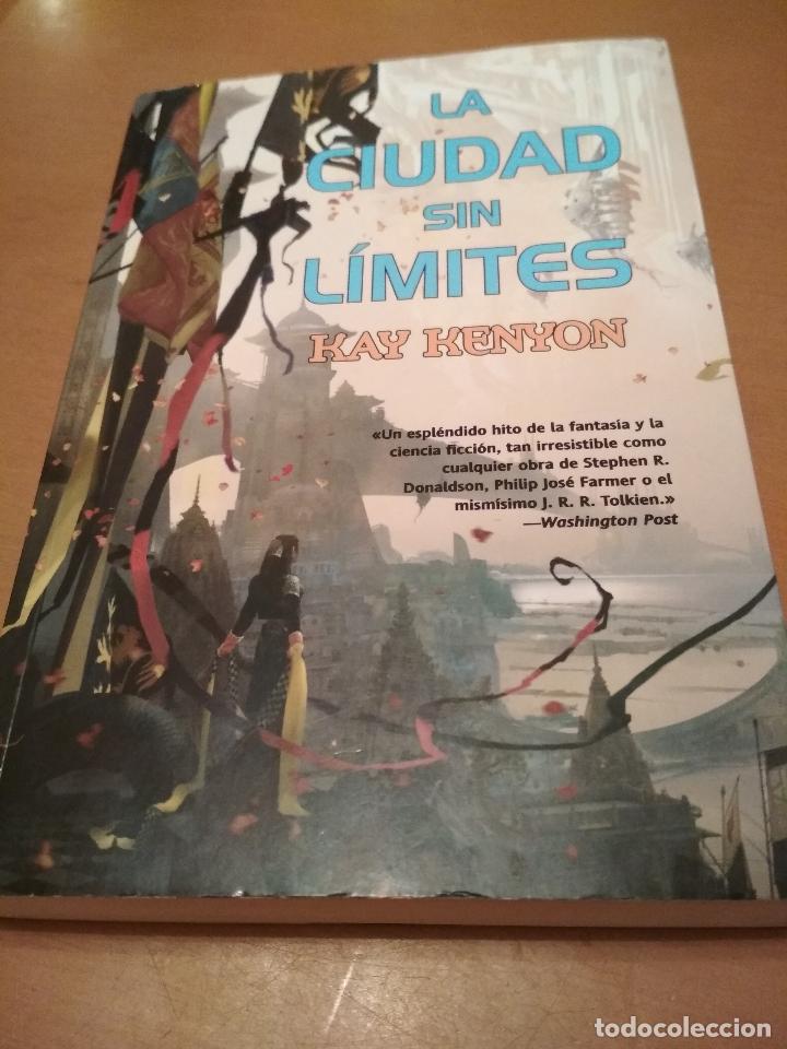 Libros antiguos: La ciudad sin limites - Foto 1