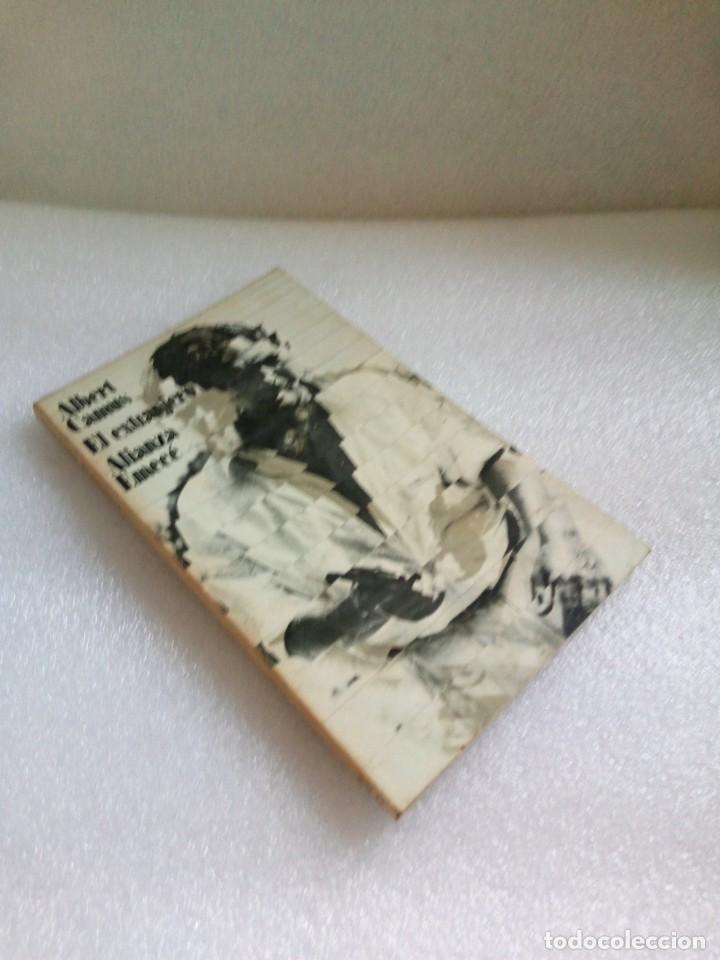 Libros antiguos: EL EXTRANJERO. ALBERT CAMUS. ALIANZA EMECE. - Foto 1