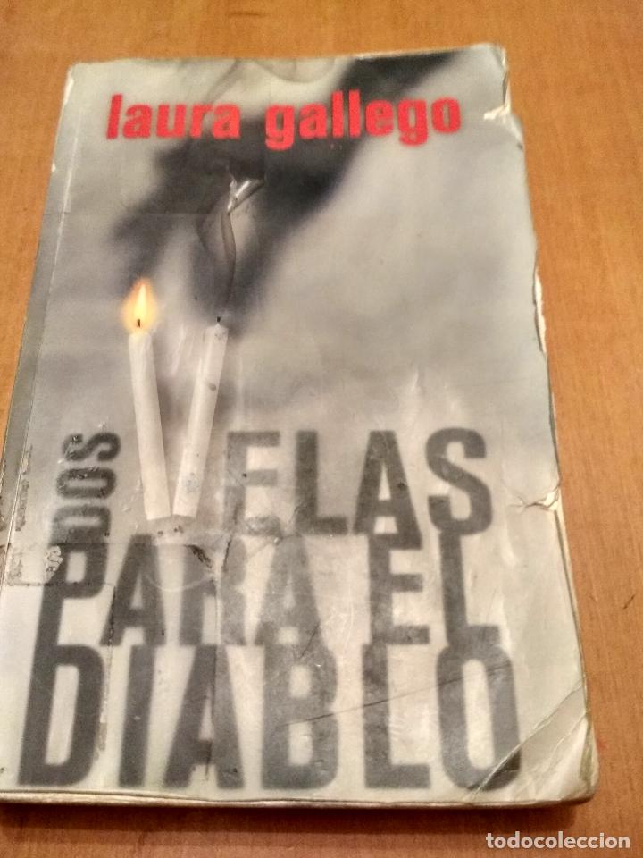 Libros antiguos: Dos velas para el. Diablo