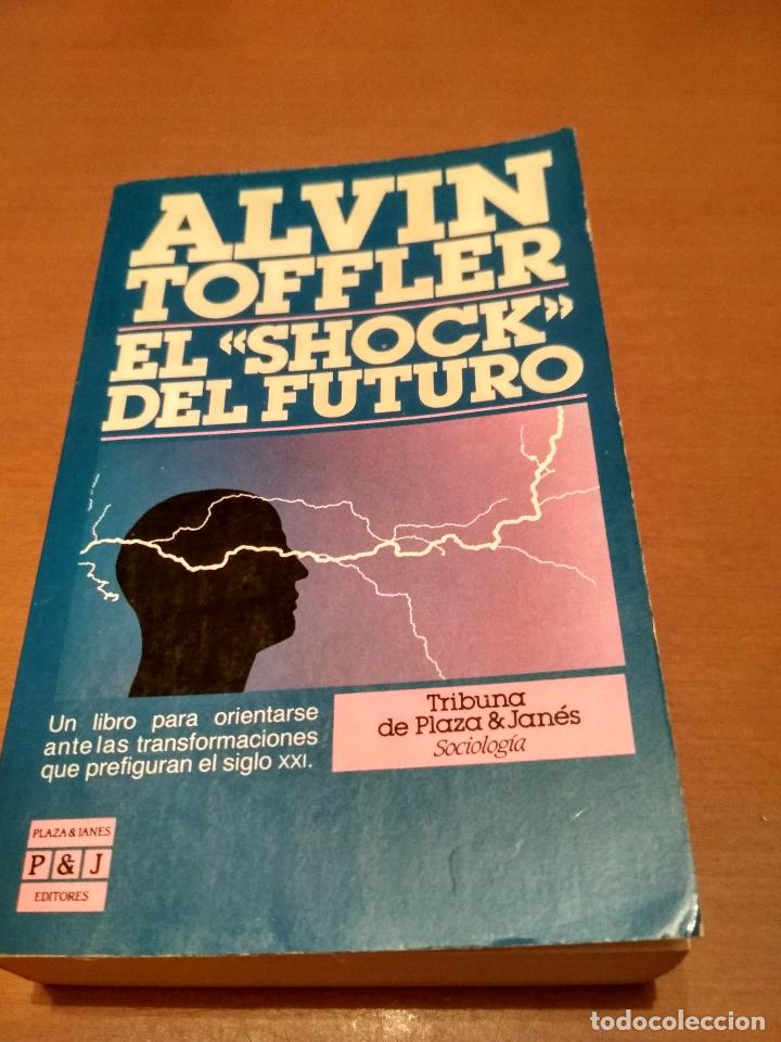 Libros antiguos: El shock del futuro - Foto 1