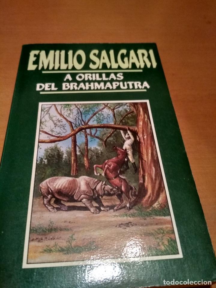Libros antiguos: A orillas del Brahmaputra - Foto 1