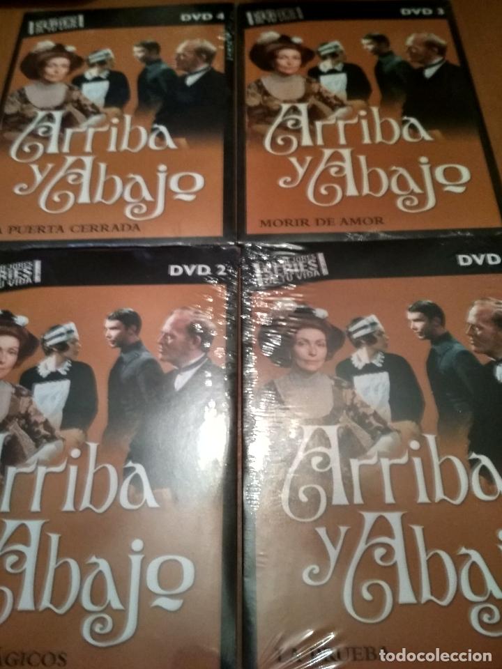 Libros antiguos: Arriba y abajo - Foto 1
