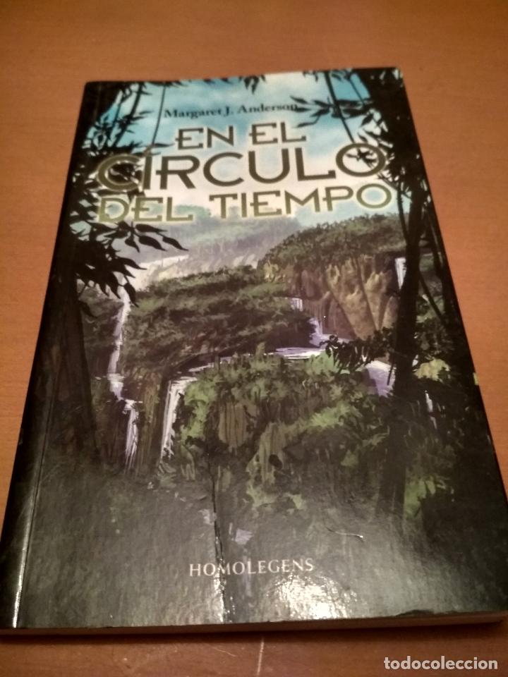 Libros antiguos: En el c&iacute;rculo del tiempo - Foto 1