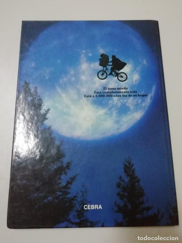 Libros antiguos: ET el extraterestre. - Foto 2