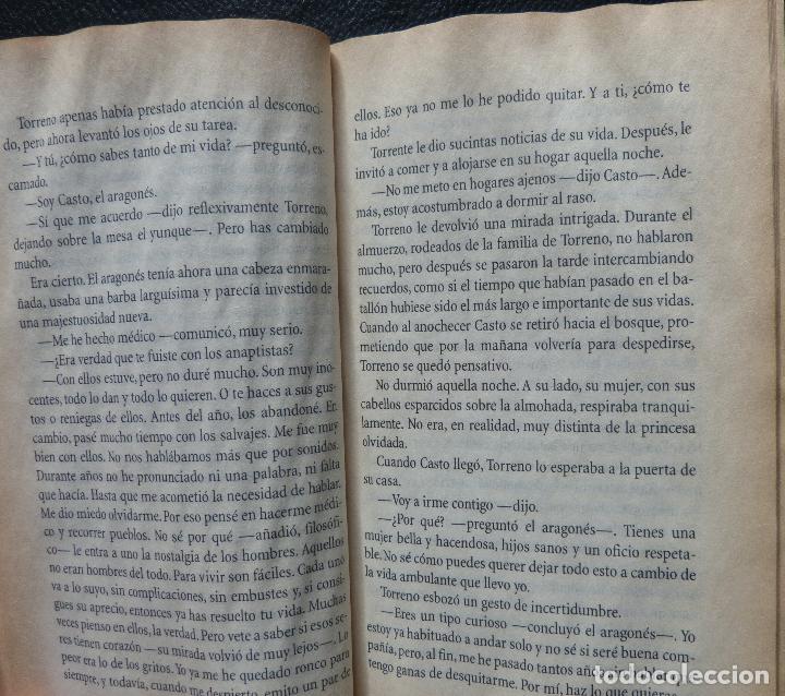Libros antiguos: Libro A la hora en que cierran los bares,Soledad Puertolas,1998 - Foto 2