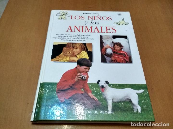 Libros antiguos: Los ni&ntilde;os y los animales - Foto 1
