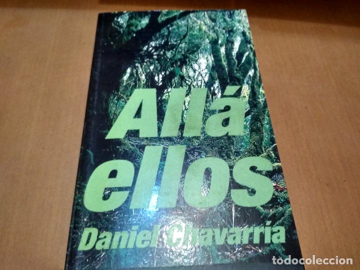 Libros antiguos: All&aacute; ellos - Foto 1