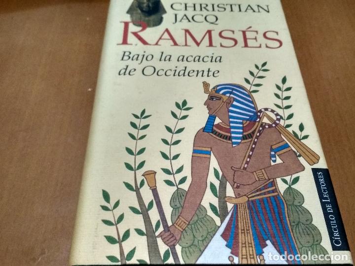 Libros antiguos: Bajo la acacia de Occidente - Foto 1