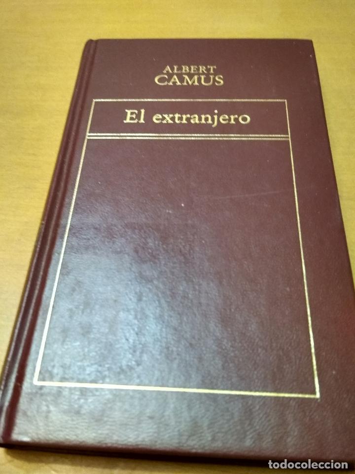 Libros antiguos: El extranjero - Foto 1