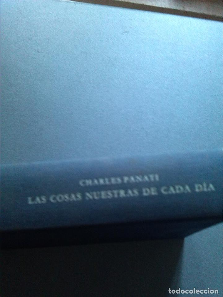 Libros antiguos: LAS COSAS NUESTRAS DE CADA DIA, CHARLES PANATI - Foto 1