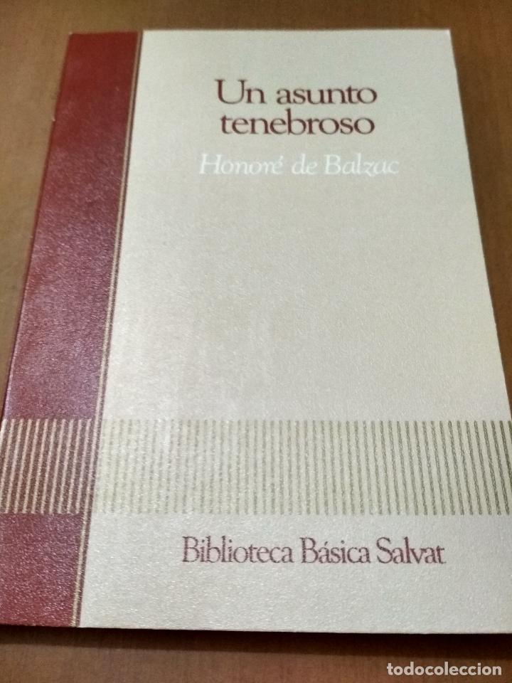 Libros antiguos: Un asunto tenebroso - Foto 1