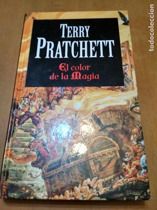 Libros antiguos: El color de la magia - Foto 1