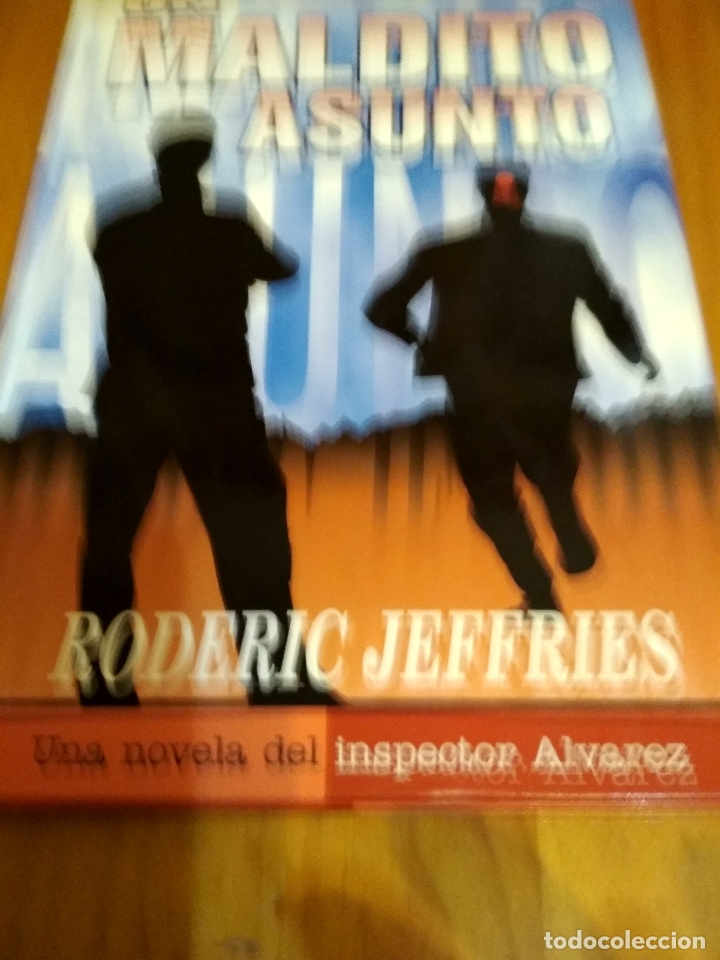 Libros antiguos: Un maldito asunto - Foto 1
