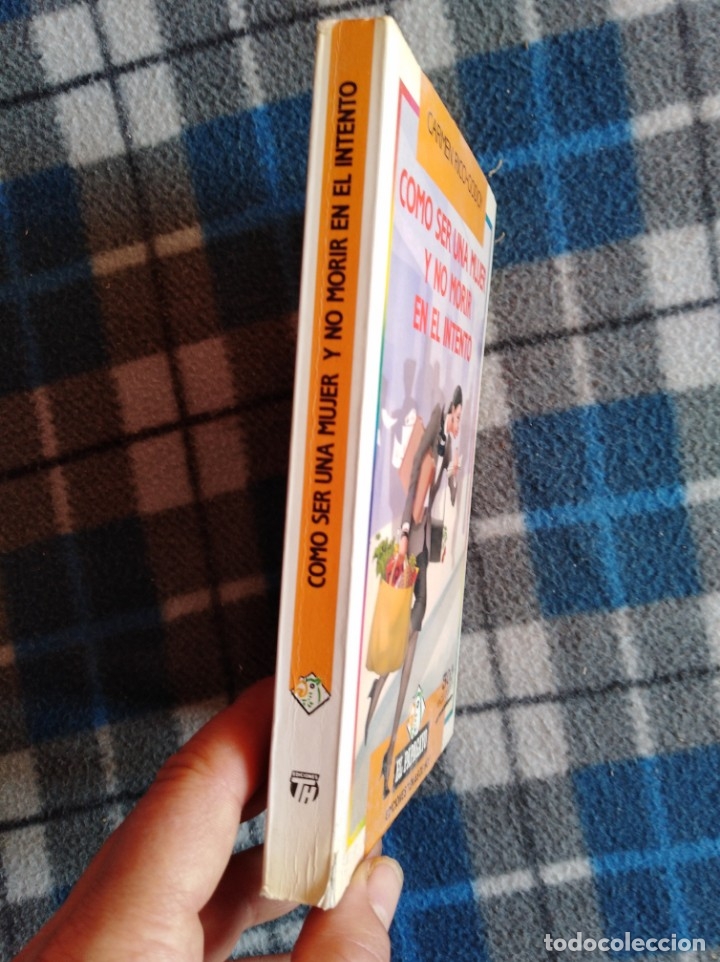 Libros antiguos: Libro - C&oacute;mo ser una mujer y no morir en el intento - Foto 2