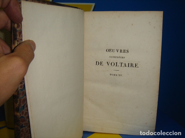 Libros antiguos: Cuatro tomos OEUVRES COMPLETES DE VOLTAIRE-1825-observa las ediciones - Foto 2