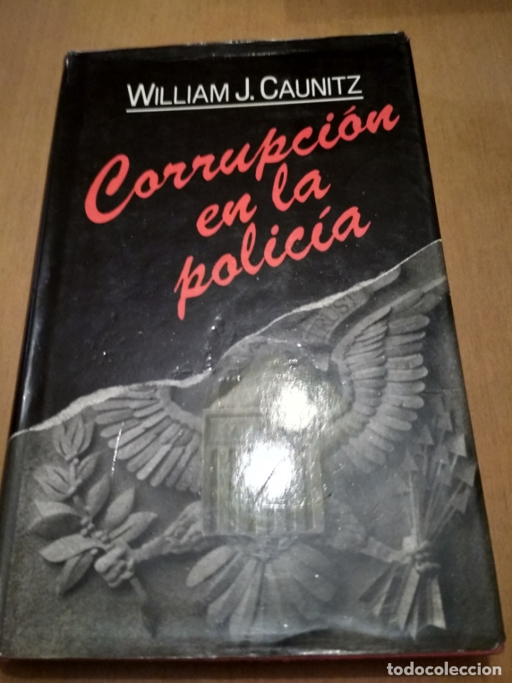 Libros antiguos: Corrupci&oacute;n en la polic&iacute;a - Foto 1