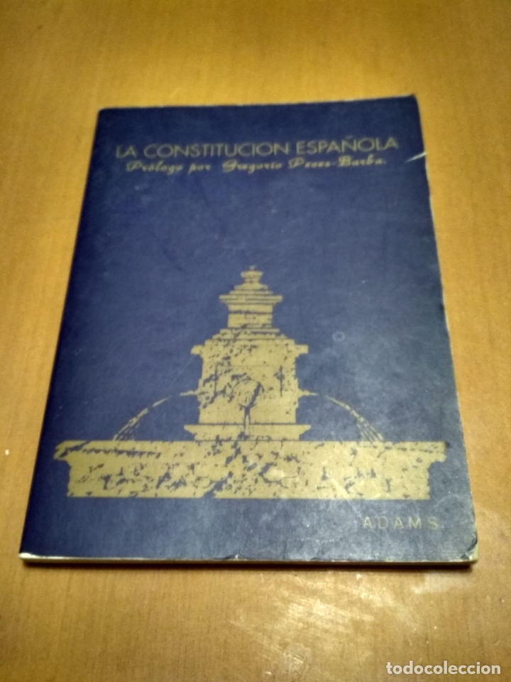 Libros antiguos: La constituci&oacute;n espa&ntilde;ola - Foto 1