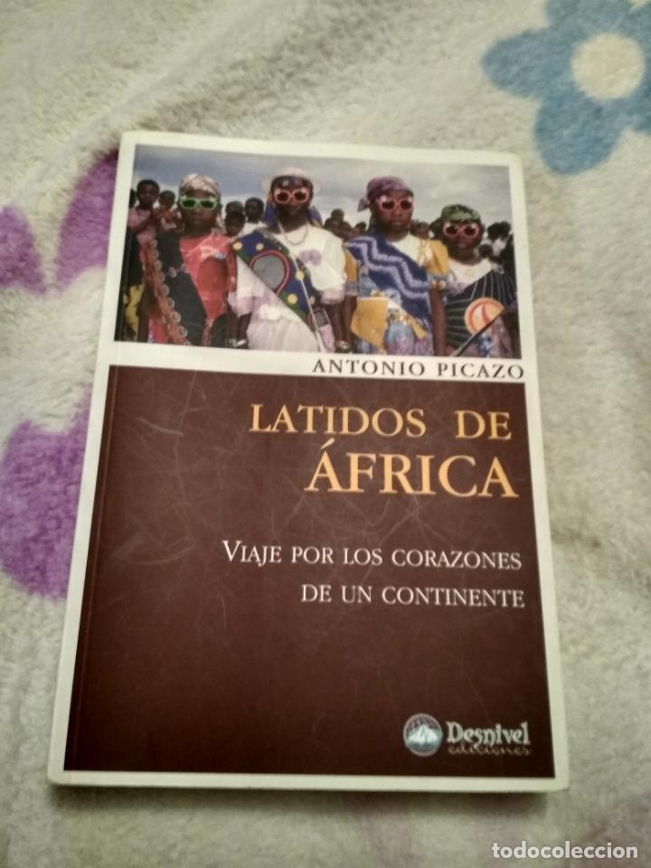 Libros antiguos: Latidos de &Aacute;frica - Foto 1