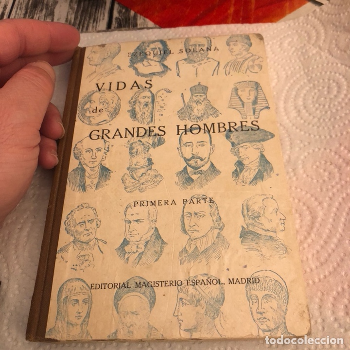 Libros antiguos: Libro vidas de grandes hombres 1933 - Foto 1