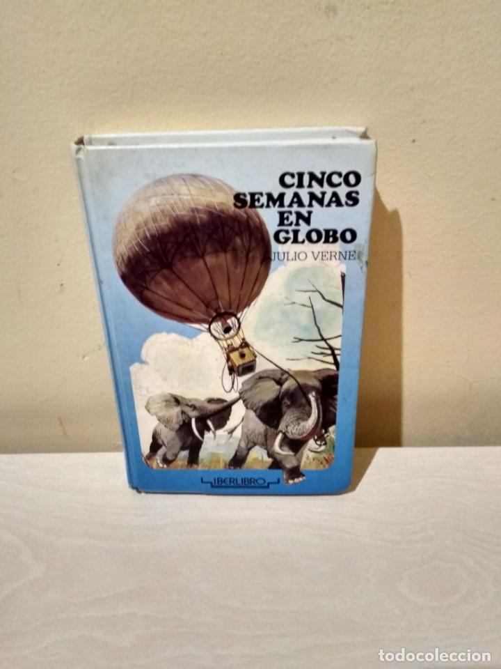 Libros antiguos: Cinco d&iacute;as en globo - Foto 1