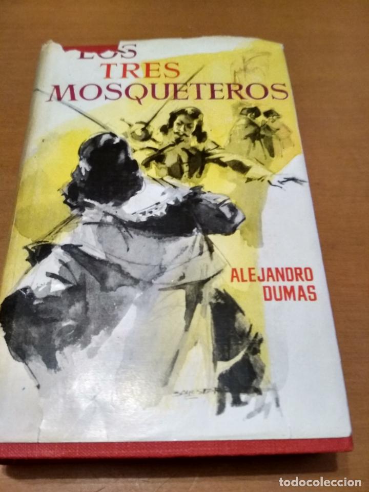 Libros antiguos: Los tres mosqueteros - Foto 1
