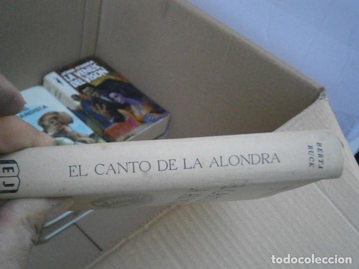 Libros antiguos: EL CANTO DE LA ALONDRA - Foto 3