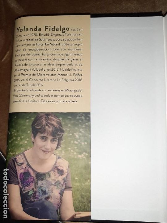 Libros antiguos: M&aacute;s all&aacute; de los volcanes - Foto 2
