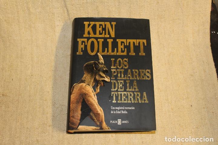 Libros antiguos: Los pilares de la tierra. Ken Follett - Foto 1