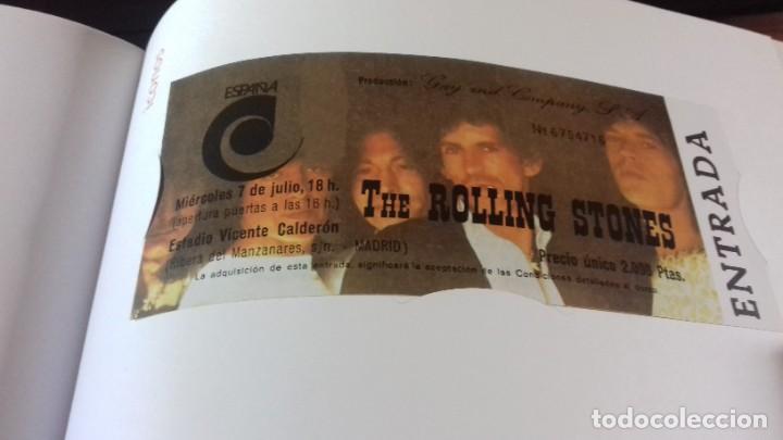 Libros antiguos: Libro de sellos, billetes e iconos de la democracia completo - Foto 14