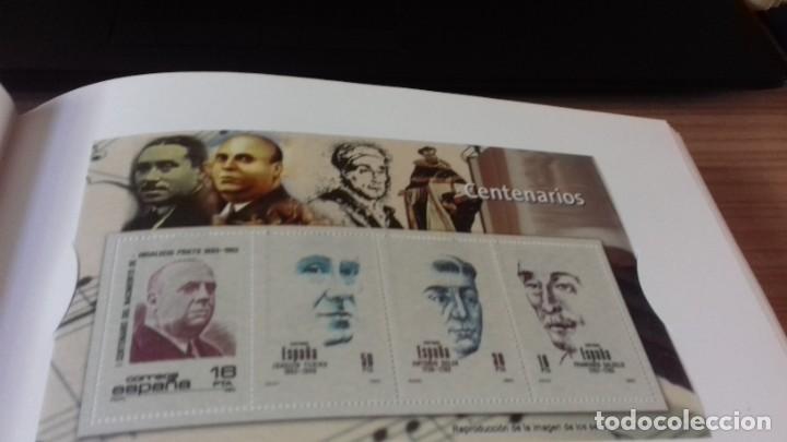 Libros antiguos: Libro de sellos, billetes e iconos de la democracia completo - Foto 27