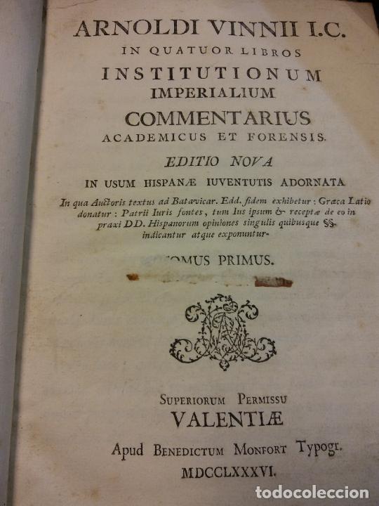 Libros antiguos: ARNOLDI VINNII I.C. INSTITUTIONUM IMPERALIUM COMMENTARIUS. TOMUS PRIMUS, SECUNDUS. DOS TOMOS - Foto 3 - 229176740