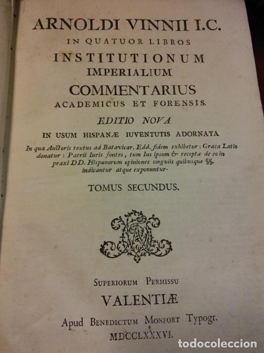 Libros antiguos: ARNOLDI VINNII I.C. INSTITUTIONUM IMPERALIUM COMMENTARIUS. TOMUS PRIMUS, SECUNDUS. DOS TOMOS - Foto 4 - 229176740