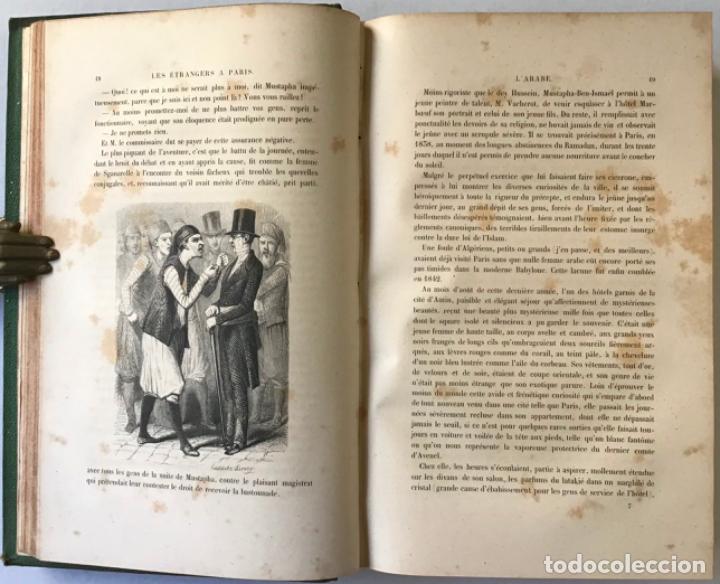 Libros antiguos: LES &Eacute;TRANGERS A PARIS. - VV.AA. - Foto 3