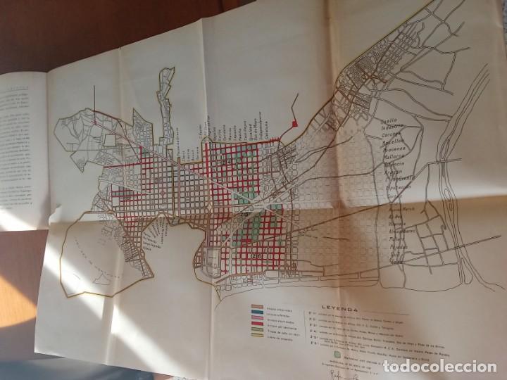 Libros antiguos: Memoria de la comisi&oacute;n especial de ensanche. - Foto 3