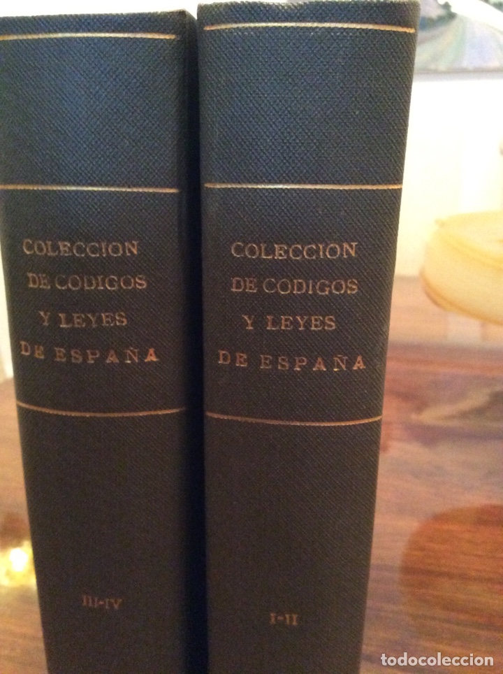 Libros antiguos: COLECCI&Oacute;N DE C&Oacute;DIGOS Y LEYES DE ESPA&Ntilde;A (2 TOMOS) C&Oacute;DIGOS ANTIGUOS. 1865 - Foto 1