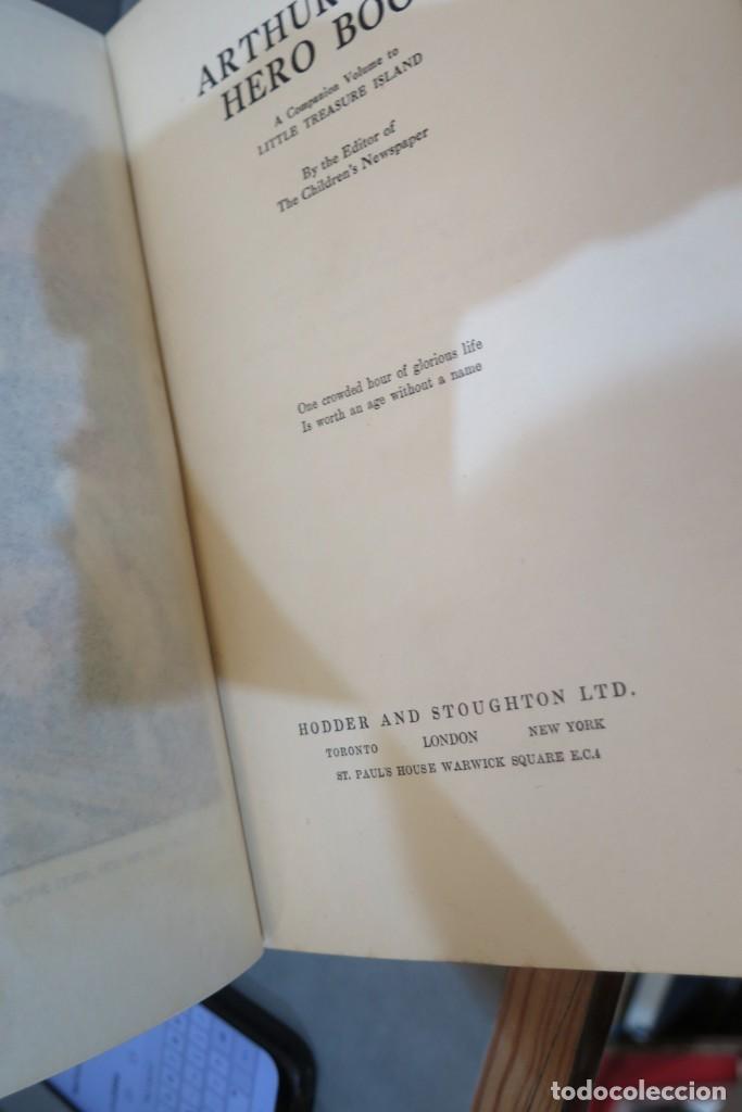 Libros antiguos: Arthur Mee&acute;s Hero Book - Foto 6