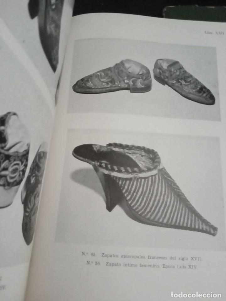 Libros antiguos: La Seda en la indumentaria.La Seda en la Liturgia. - Foto 3