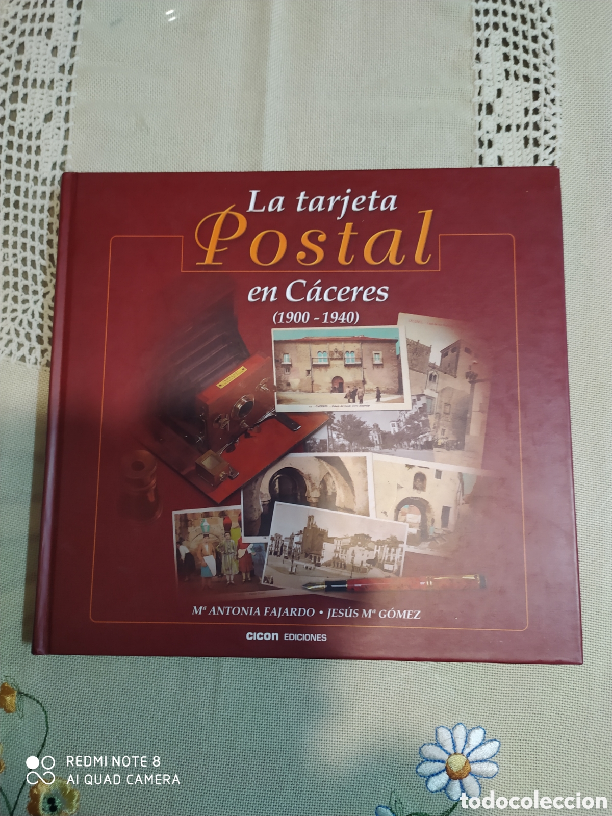Libros antiguos: Libro de la Tarjeta Postal en C&aacute;ceres (1900-1940) - Foto 1