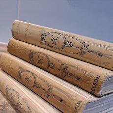 Libros antiguos: CHERBULIEZ, LA BRUYÈRE, BOURGET, ANATOLE LOTE DE 4 LIBROS EN FRANCÉS 1910 - 1920. Lote 390708564
