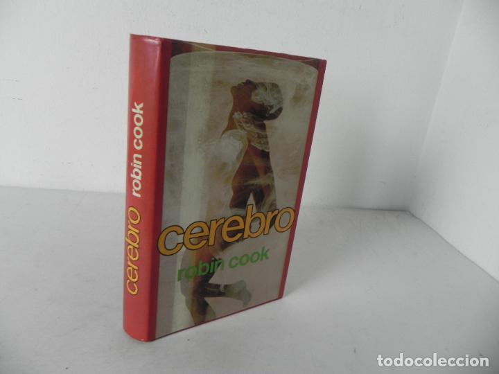 Libros antiguos: CEREBRO (ROBIN COOK) CIRCULO DE LECTORES-1982 - Foto 1