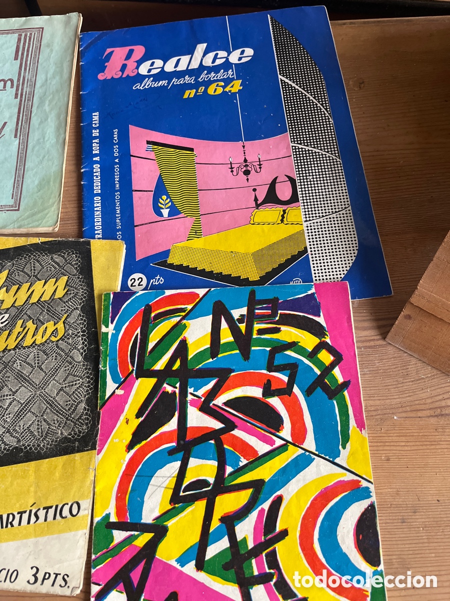 Libros antiguos: Lote de libros de bordados - Foto 2