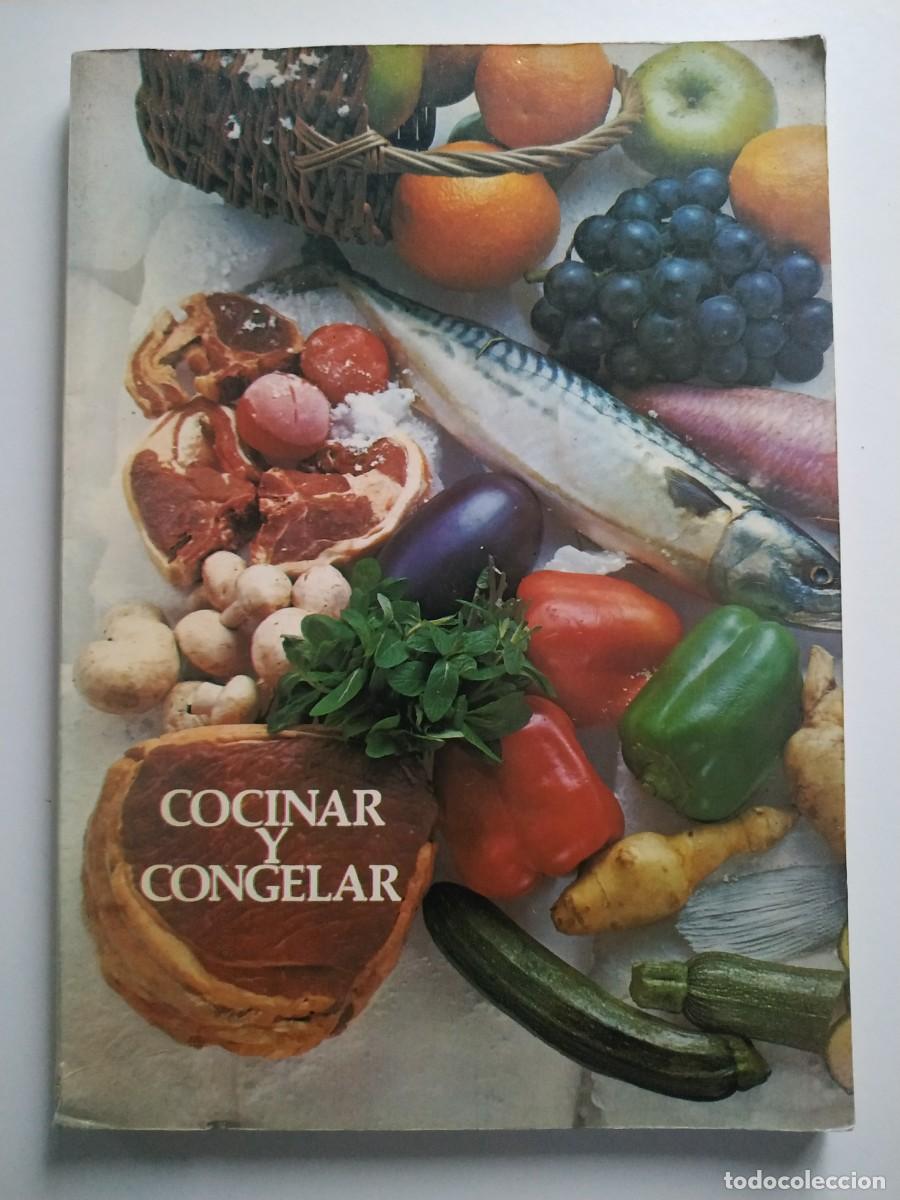 Libros antiguos: LIBRO DE RECETAS COCINAR Y CONGELAR - Foto 1