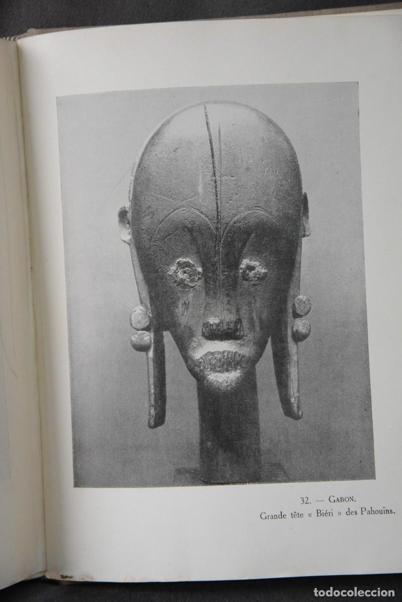 Libros antiguos: La sculpture n&egrave;gre primitive - Foto 3