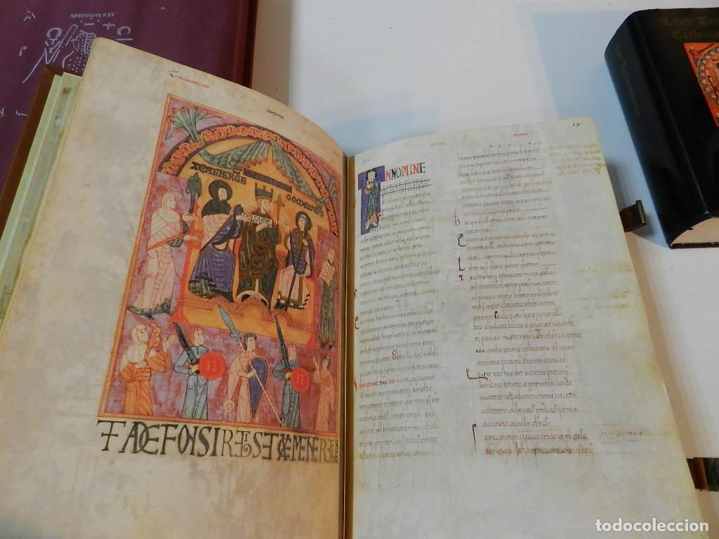 Libros antiguos: FACSIMIL LIBRO DE LOS TESTAMENTOS C&Oacute;DICE CATEDRAL OVIEDO ED MOLEIRO - LIBER TESTAMENTORUM - Foto 5