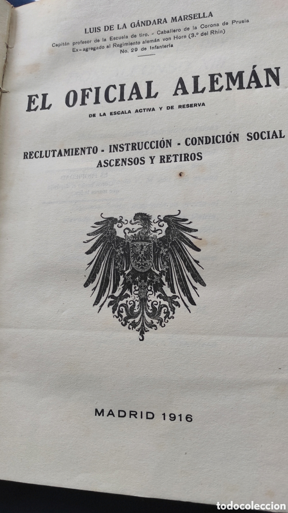 Libros antiguos: &rdquo;El oficial alem&aacute;n de la escala activa y de reserva&rdquo; - Foto 4